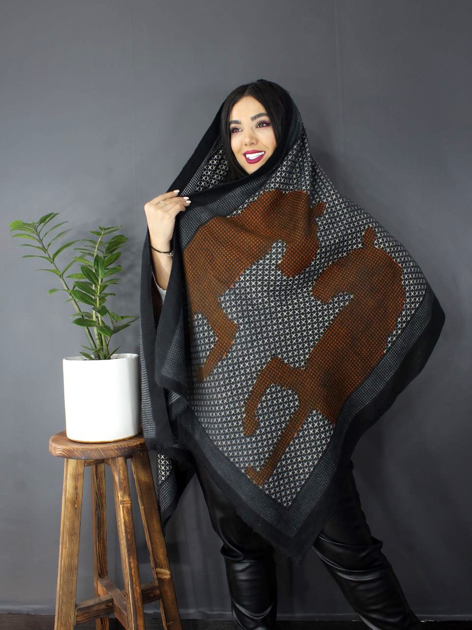 راهنمای انتخاب شال موهر مناسب برای استایل شخصی