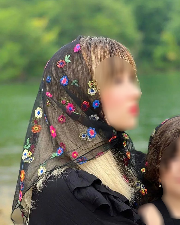 ست کردن اسکارف با استایل روزمره